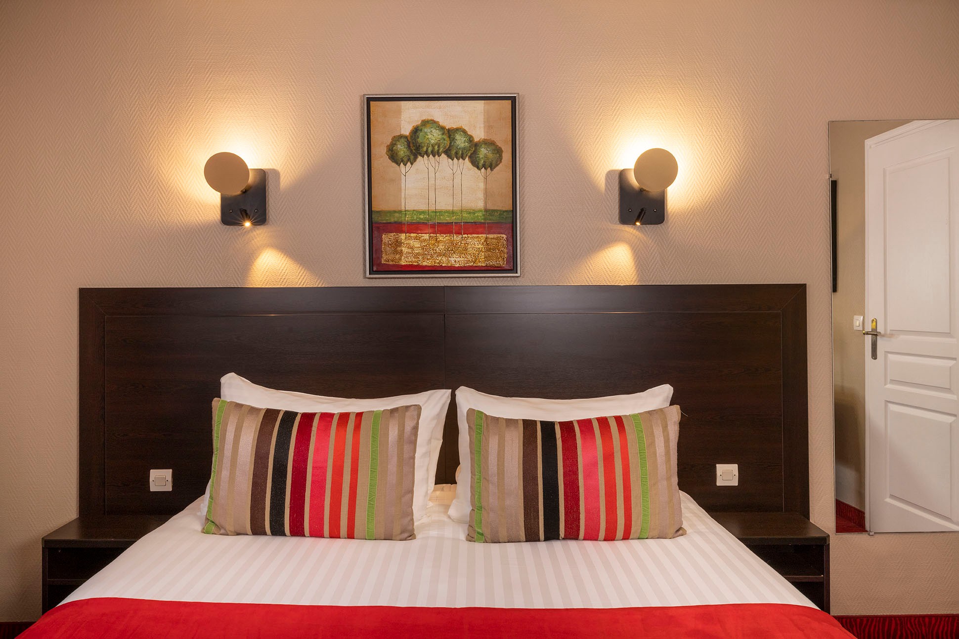 724/CHATILLON/Hotel/Chambres_/Cls_Plus/16A6222_Classique_Plus_-_Chatillon_Montparnasse_bd.jpg