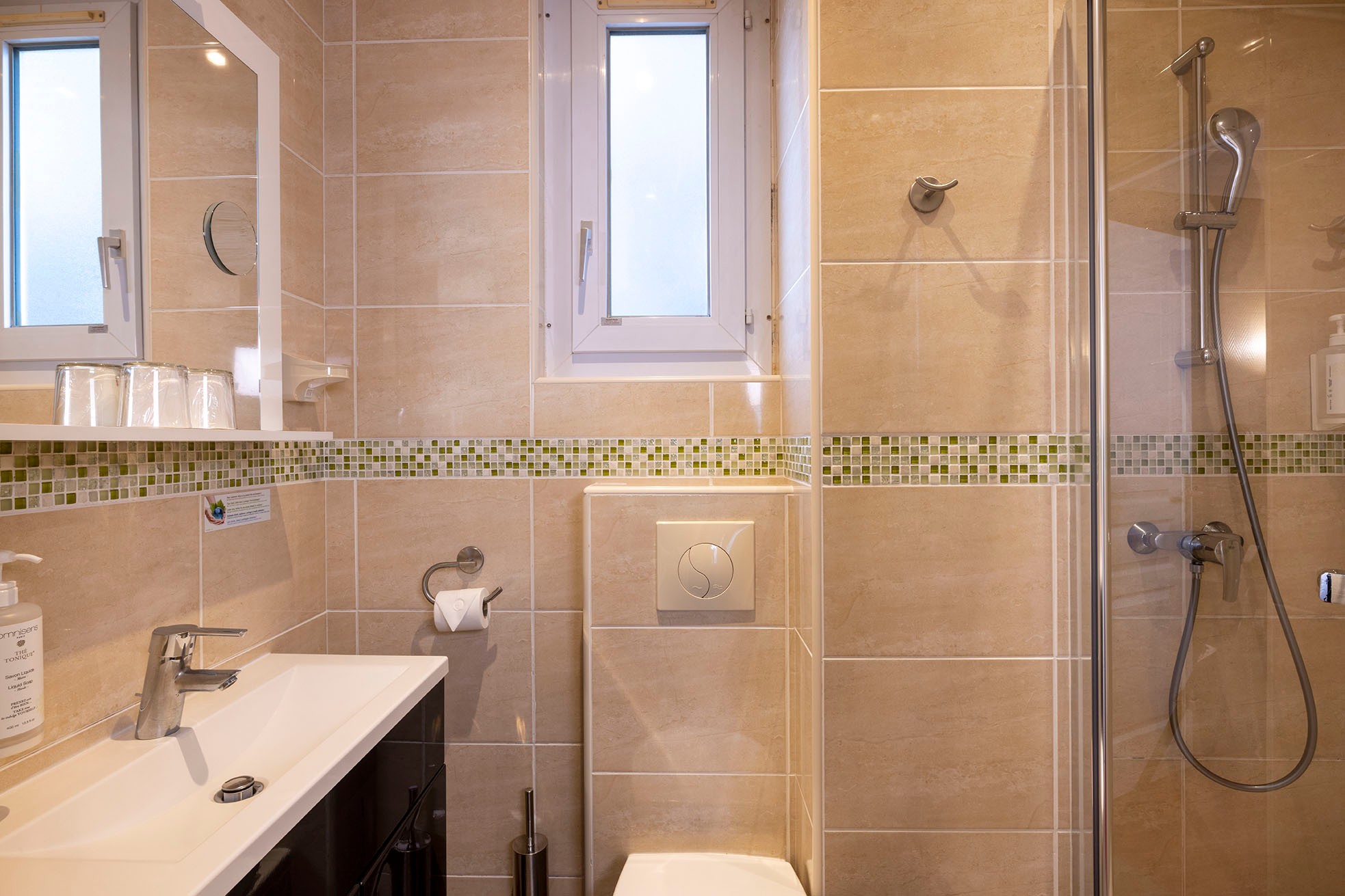 724/CHATILLON/Hotel/Chambres_/Cls_Plus/16A6235_Classique_Plus_-_Chatillon_Montparnasse_bd.jpg