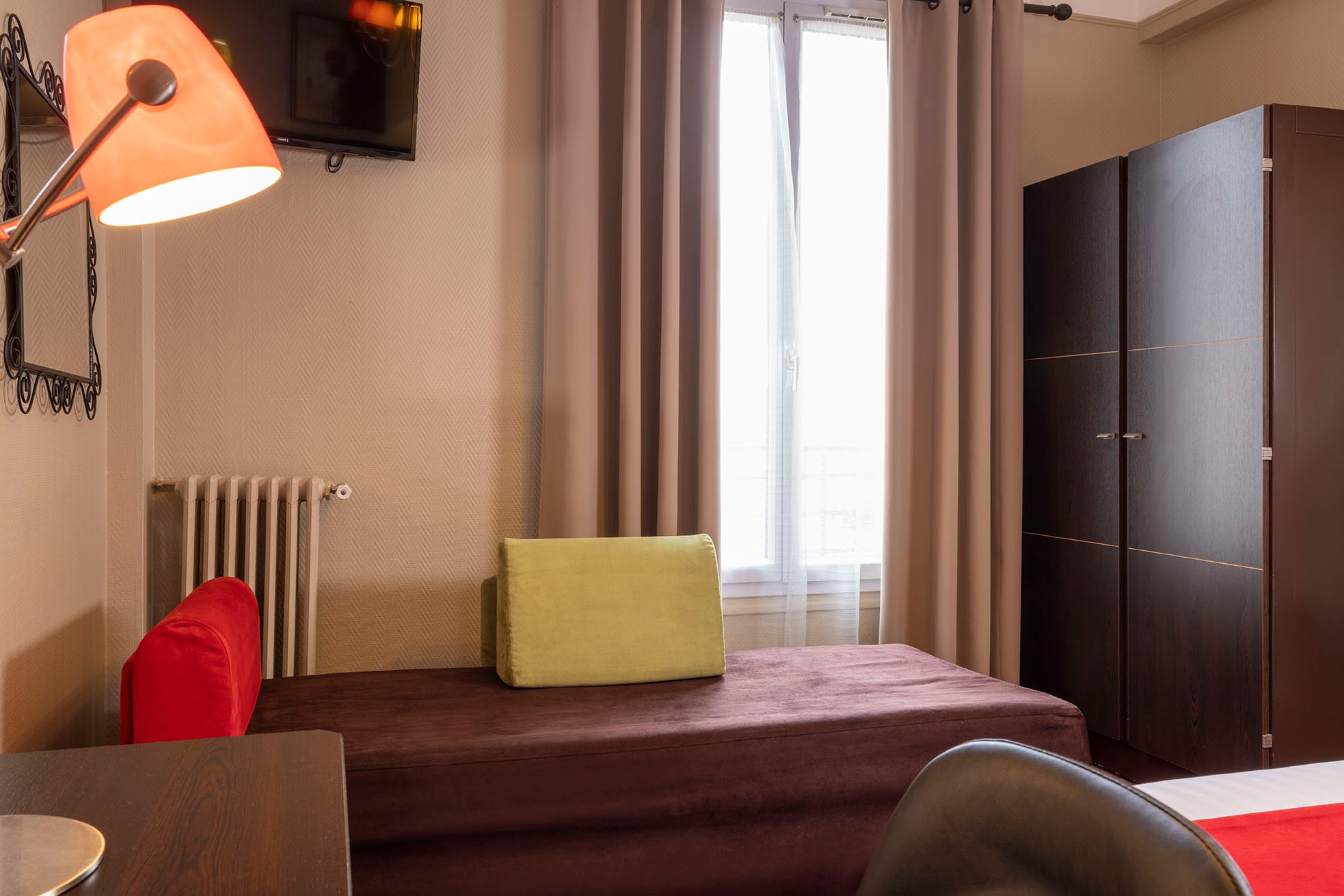 724/CHATILLON/Hotel/Chambres_/Sup_Triple/16A6162_Superieure_triple_-_Chatillon_Montparnasse_bd.jpg